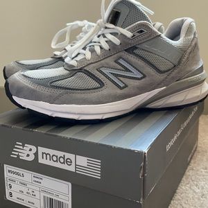 New Balance 990 v5 grey